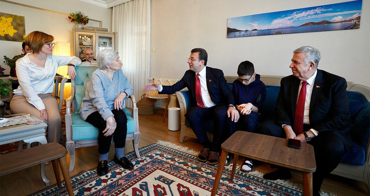 Ümit Özdağ’ın 90 yaşındaki hukukçu annesinden muhalefete tavsiye