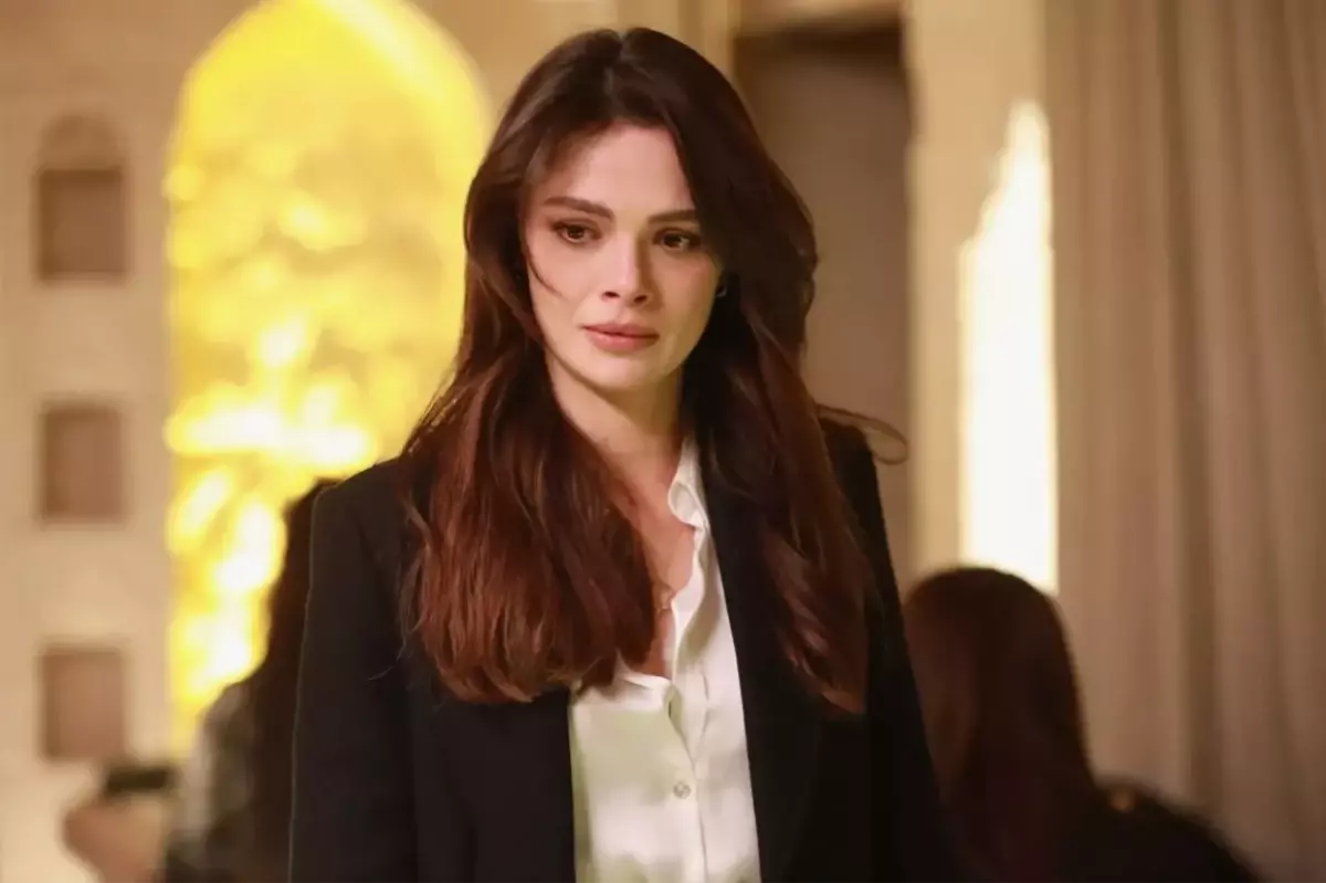 Aşk dolu kareler! İşte Uzak Şehir’in Alya’sı Sinem Ünsal’ın gerçek hayattaki sevgilisi